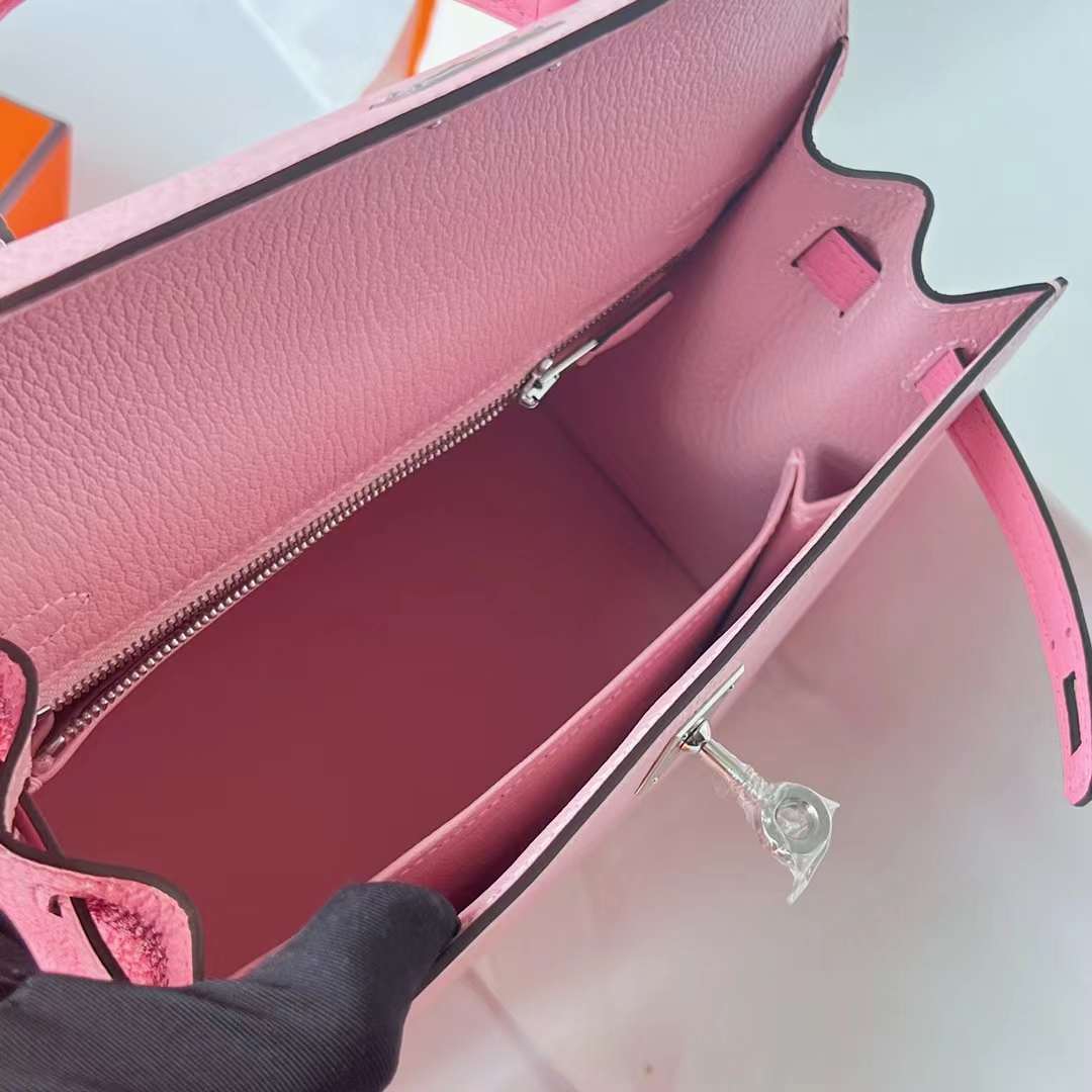 Hermès（爱马仕）Kelly 凯莉包 Chevre 进口山羊皮 3Q 新粉色 拼 1Q 奶昔粉 银扣 25cm 全手工蜡线缝 Phw