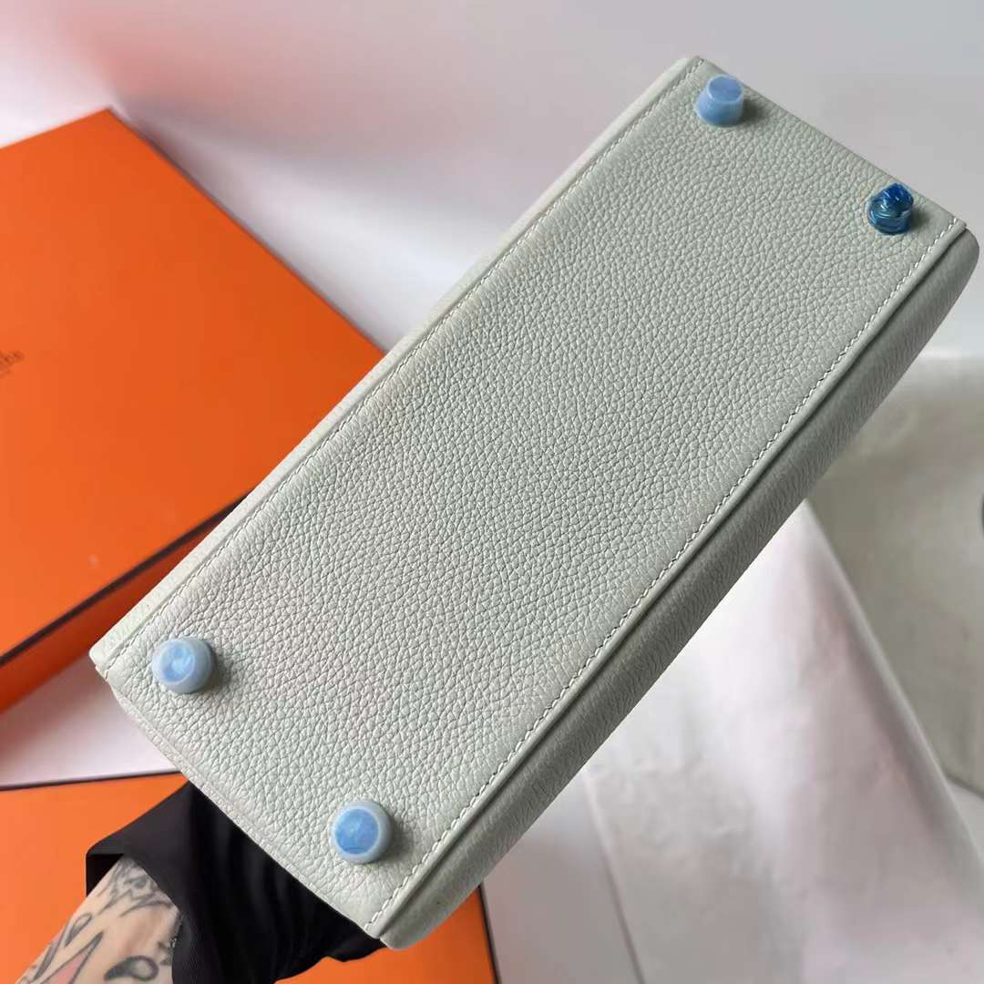 Hermès（爱马仕）Kelly 凯莉包 Togo 进口小牛皮 W0 水晶灰 银扣 25cm 全手工蜡线缝 Phw