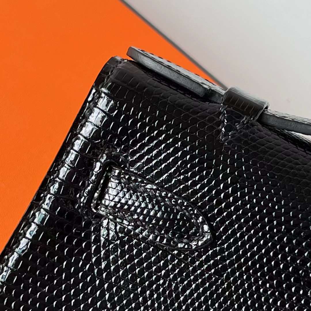 Hermès（爱马仕）Mini Kelly Pochette Lizard 进口蜥蜴皮 Ck89 黑色 Noir 银扣 22cm 全手工蜡线缝 Phw