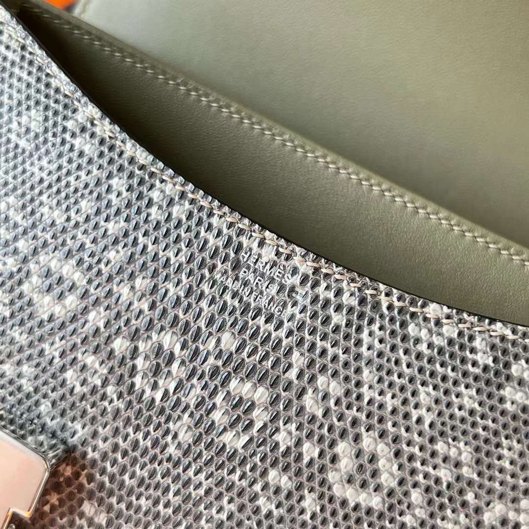 Hermès（爱马仕）Constance 空姐包 Lizard 进口蜥蜴皮 自然色 银扣 19cm 全手工蜡线缝 Phw
