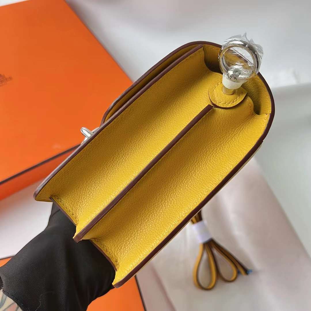 Hermès（爱马仕）Roulis 猪鼻子 Evercolor 银扣 9O 那不勒斯黄 银扣 18cm 全手工蜡线缝 Phw