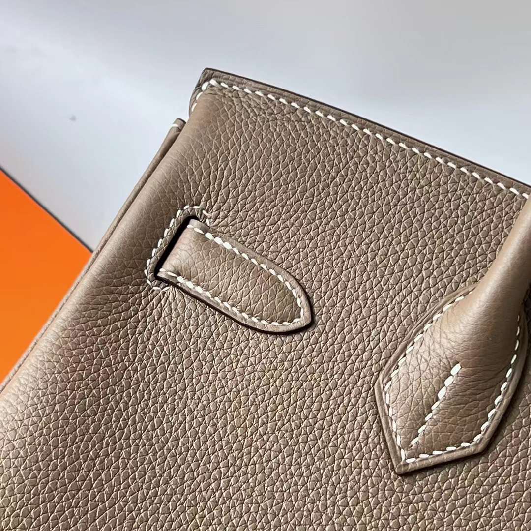 Hermès（爱马仕） Birkin 铂金包 Togo 进口小牛皮 Ck18 大象灰 金扣 30cm 全手工蜡线缝 Ghw