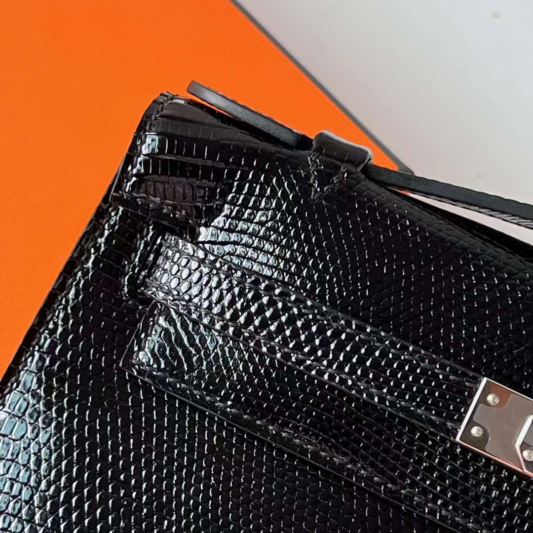 Hermès（爱马仕）Mini Kelly Pochette Lizard 进口蜥蜴皮 Ck89 黑色 Noir 银扣 22cm 全手工蜡线缝 Phw