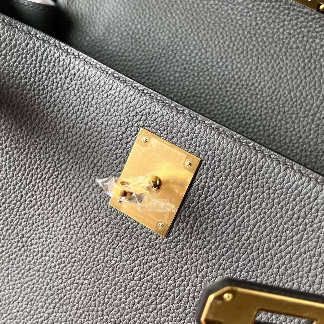 Hermès（爱马仕）Kelly 凯莉包 Togo皮 进口小牛皮 0L 积雨云灰 金扣 28cm 全手工蜡线缝 Ghw
