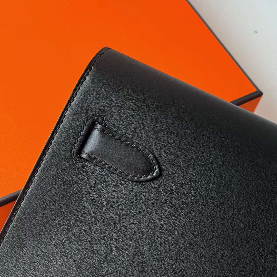 Hermès（爱马仕）Kelly Depeches 手包 Swift Ck89 黑色 银扣 25cm 全手工蜡线缝 Phw