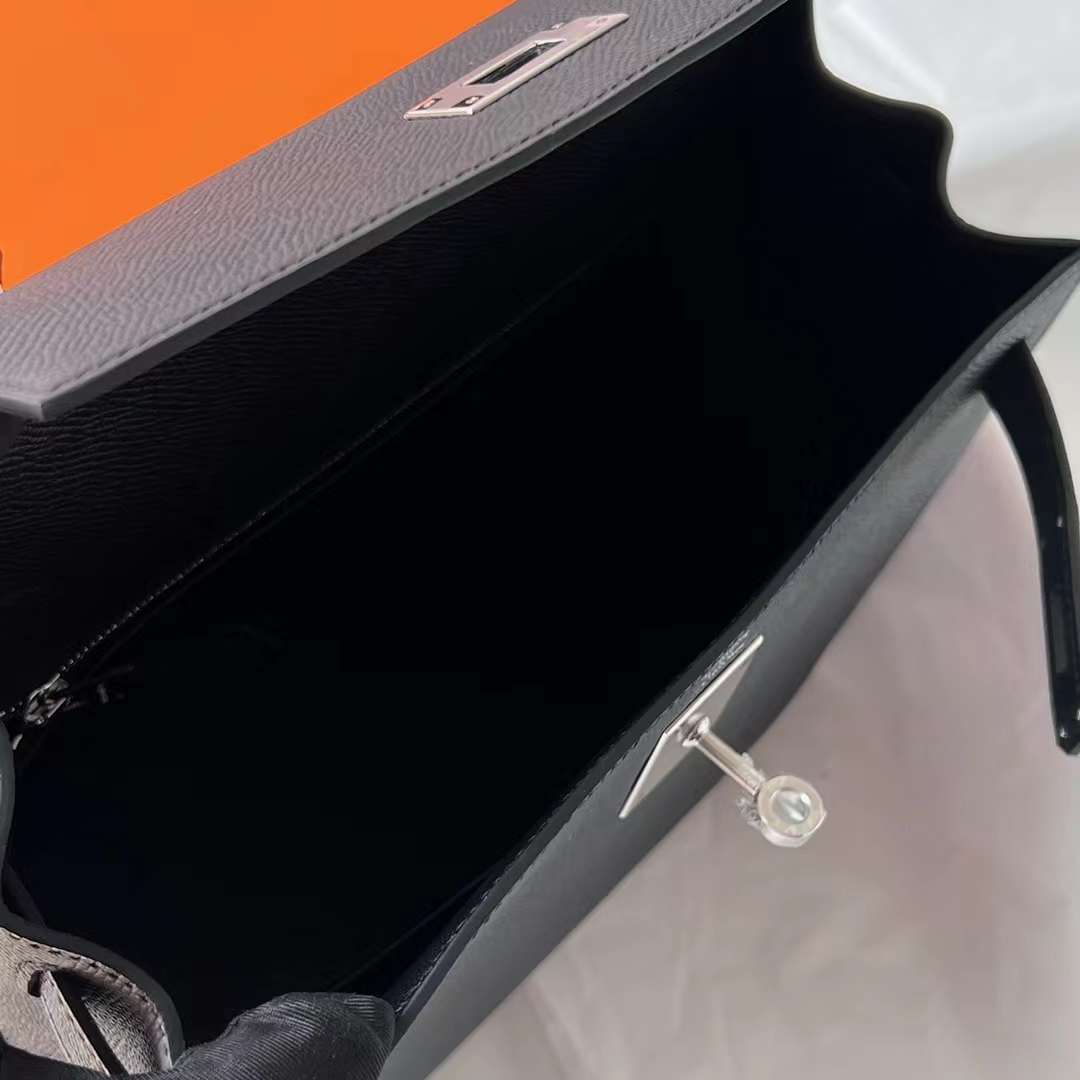 Hermès（爱马仕）Kelly 凯莉包 Epsom Ck89 黑色 Noir 银扣 28cm 全手工蜡线缝 Phw