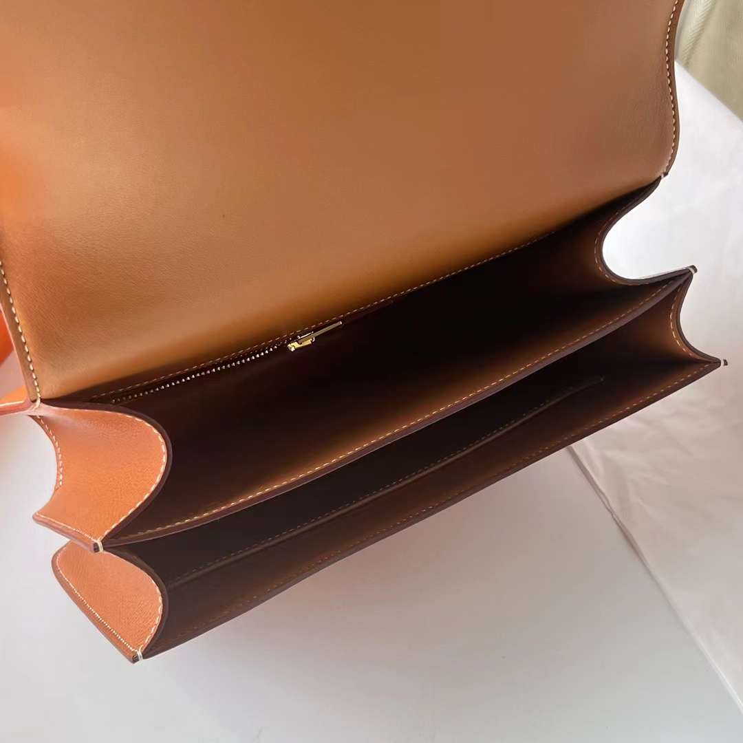 Hermès（爱马仕）Constance 空姐包 Epsom Ck37 金棕色 Gold 金扣 24cm Ghw 全手工蜡线缝