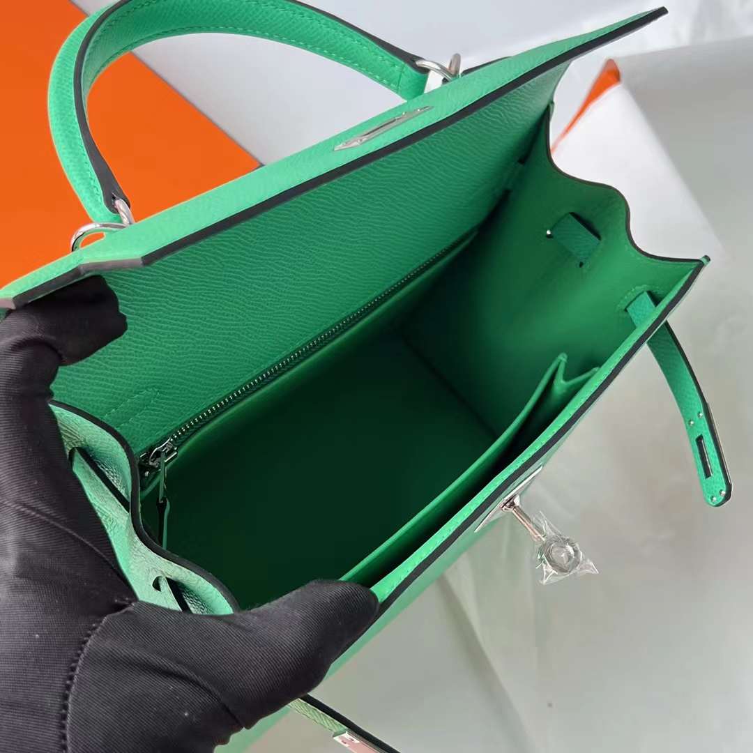 Hermès（爱马仕）Kelly 凯莉包 Epsom 0Z 漫画绿 Vert Comics 银扣 25cm 全手工蜡线缝 Phw