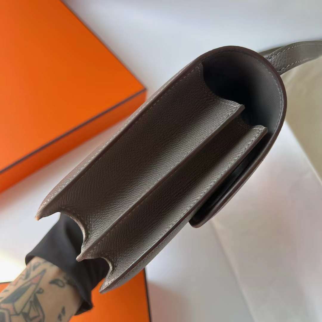 Hermès（爱马仕）Constance Elan Epsom 8F 锡器灰 银扣 26cm 全手工蜡线缝 Phw