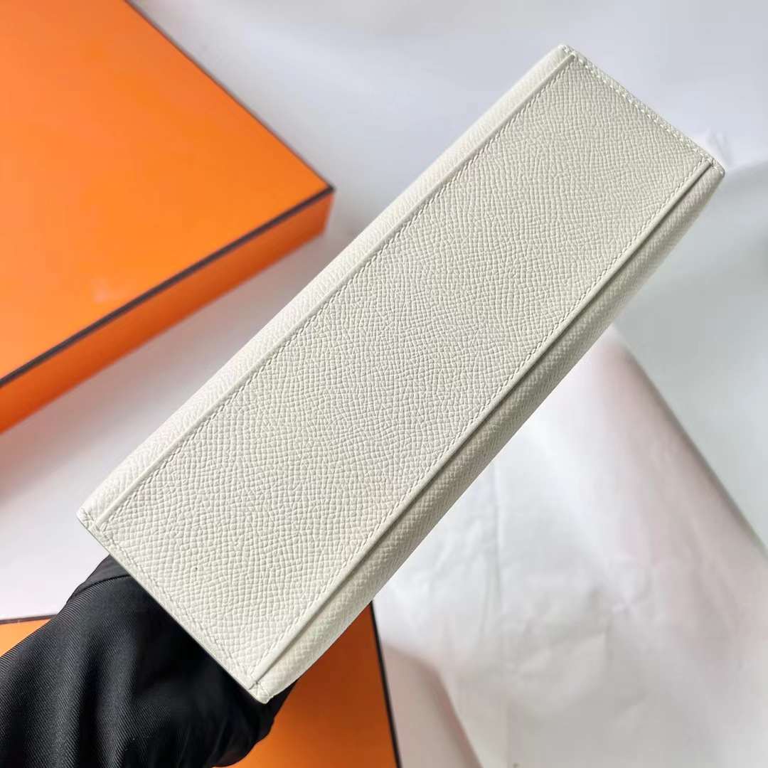 Hermès（爱马仕）Mini Kelly Pochette Epsom Ck10 奶昔白 Craie 金扣 22cm 全手工蜡线缝 Ghw