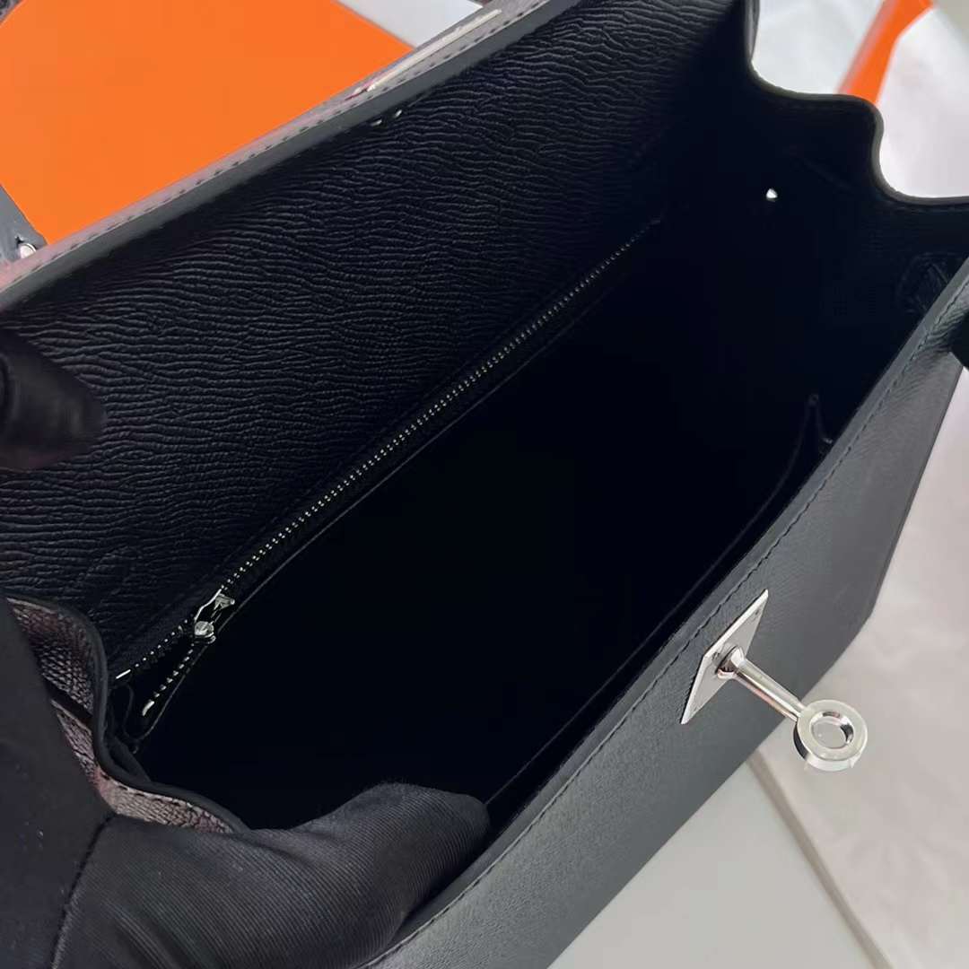 Hermès（爱马仕）Kelly 凯莉包 Epsom Ck89 黑色 银扣 25cm 全手工蜡线缝 Phw