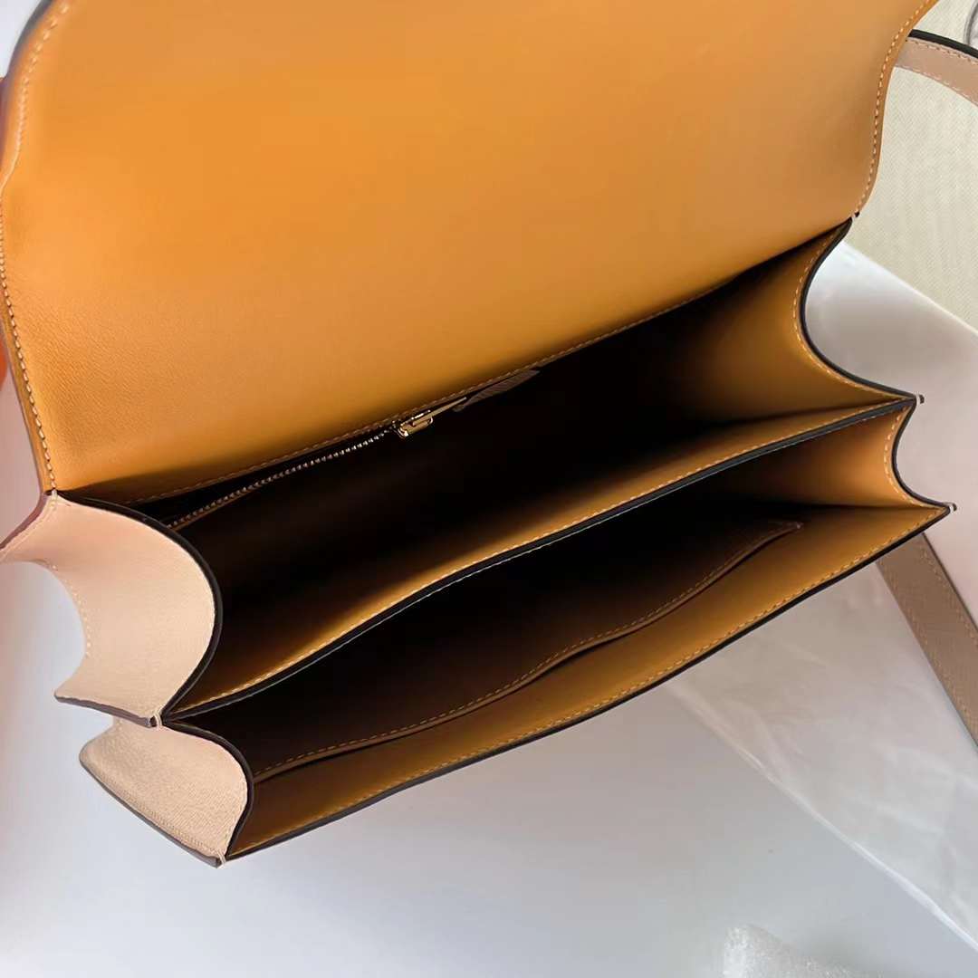 Hermès（爱马仕）Constance 空姐包 Epsom S2 风衣灰 内拼 奶茶色 金扣 24cm Ghw 全手工蜡线缝