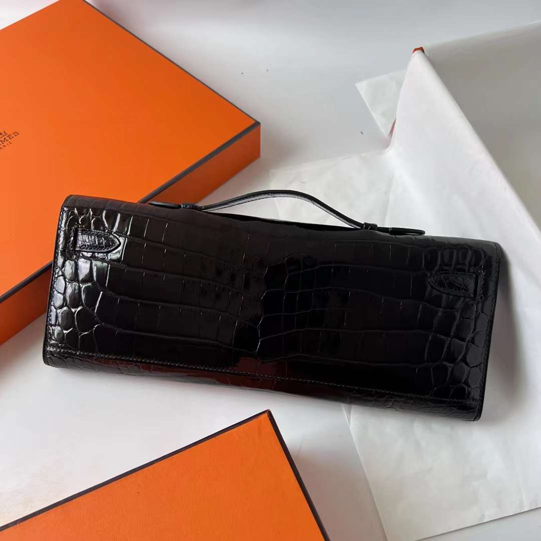 Hermès（爱马仕）Kelly cut 亮面倒v澳洲湾鳄 shiny porosus crocodile Ck89 黑色 银扣 31cm 全手工蜡线缝 Phw