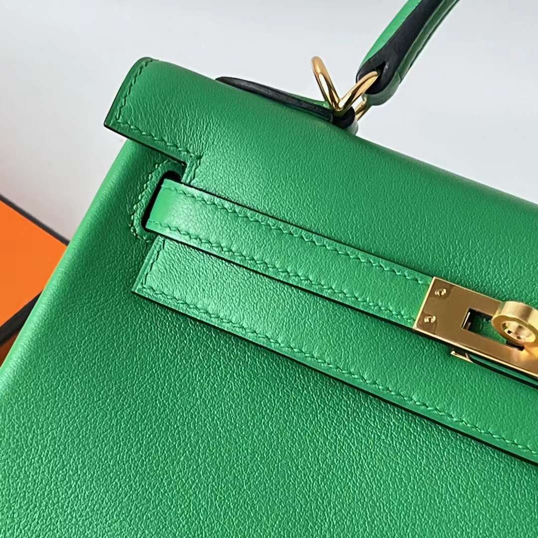 Hermès（爱马仕）Kelly 凯莉包 Swift 进口平纹皮 k1 竹子绿 金扣 25cm 全手工蜡线缝 Ghw