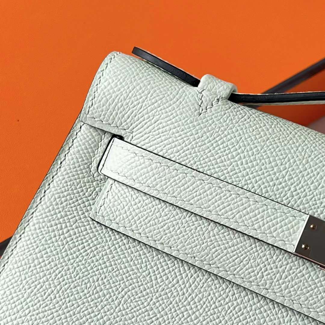 Hermès（爱马仕）Mini Kelly Pochette Epsom 0S 气泡绿 Vert Fizz 银扣 22cm 全手工蜡线缝 Phw