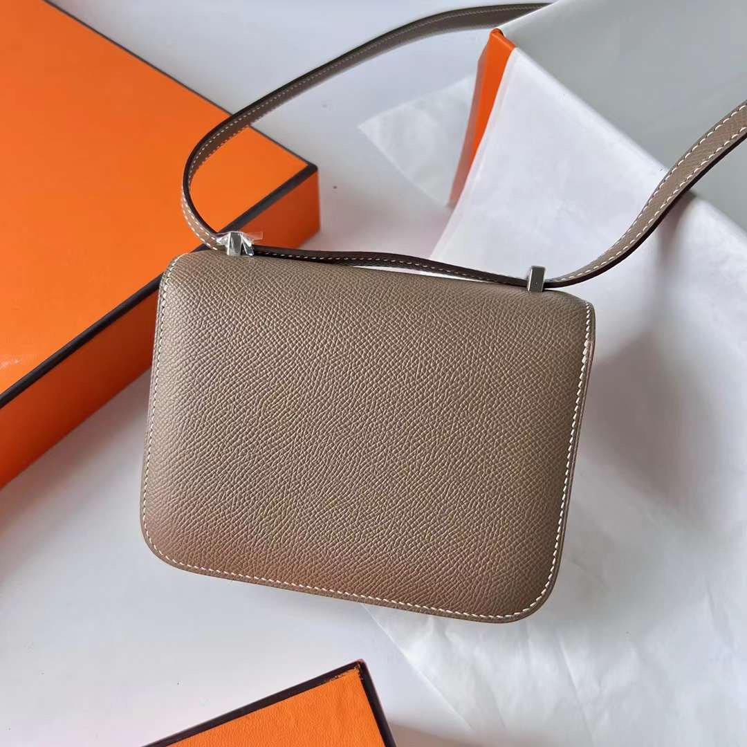 Hermès（爱马仕）Mini Constance 迷你空姐包 Epsom Ck18 大象灰 Etoupe 银扣 14cm 全手工蜡线缝 Phw