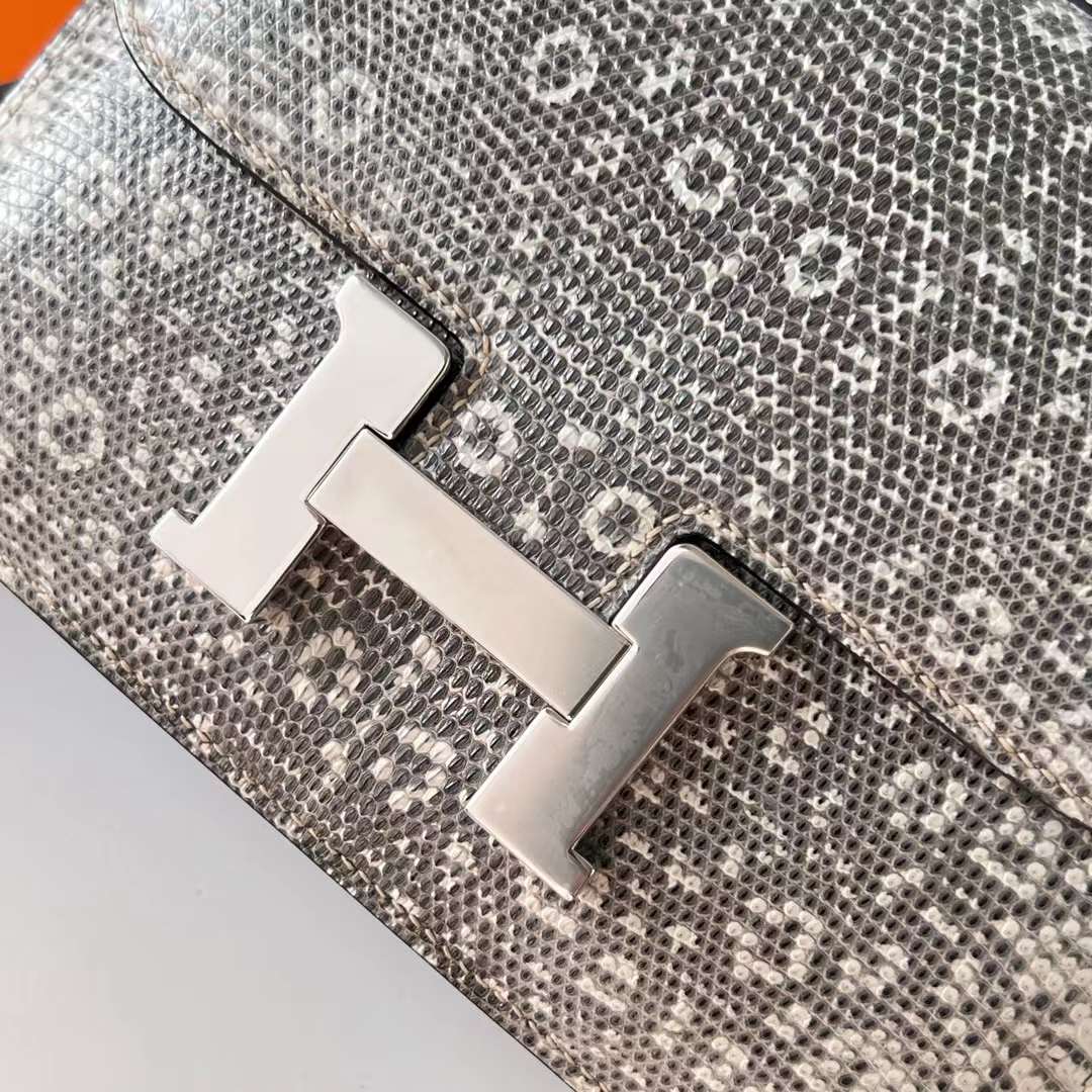 Hermès（爱马仕）Constance 空姐包 Lizard 进口蜥蜴皮 自然色 银扣 19cm 全手工蜡线缝 Phw