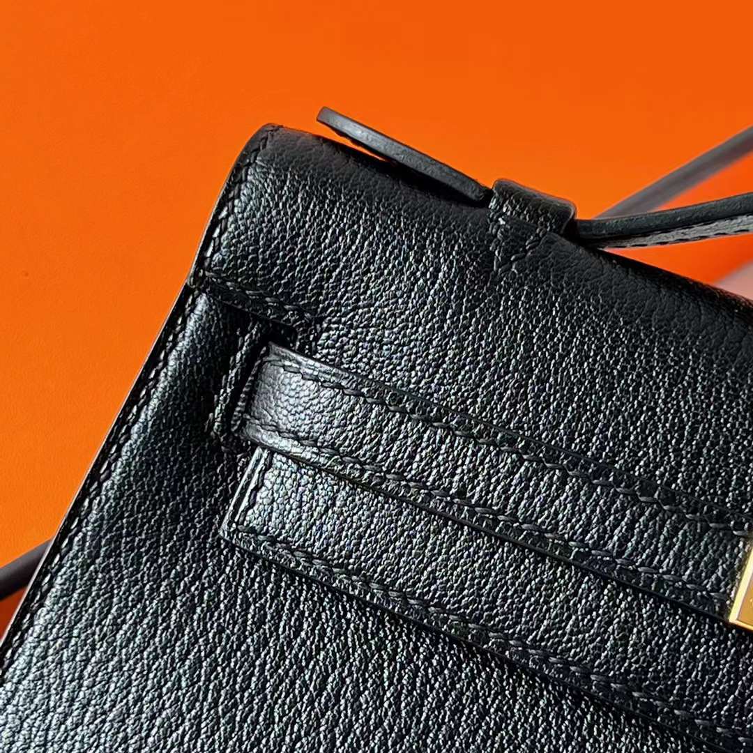 Hermès（爱马仕）Mini Kelly Pochette Chevre 进口山羊皮 Ck89 黑色 金扣 22cm 全手工蜡线缝 Ghw
