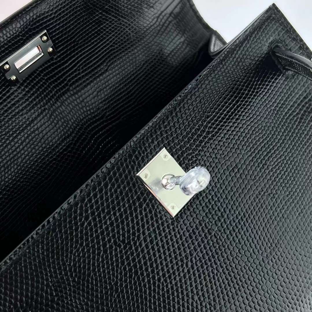 Hermès（爱马仕）Mini Kelly Pochette Lizard 进口蜥蜴皮 Ck89 黑色 Noir 银扣 22cm 全手工蜡线缝 Phw