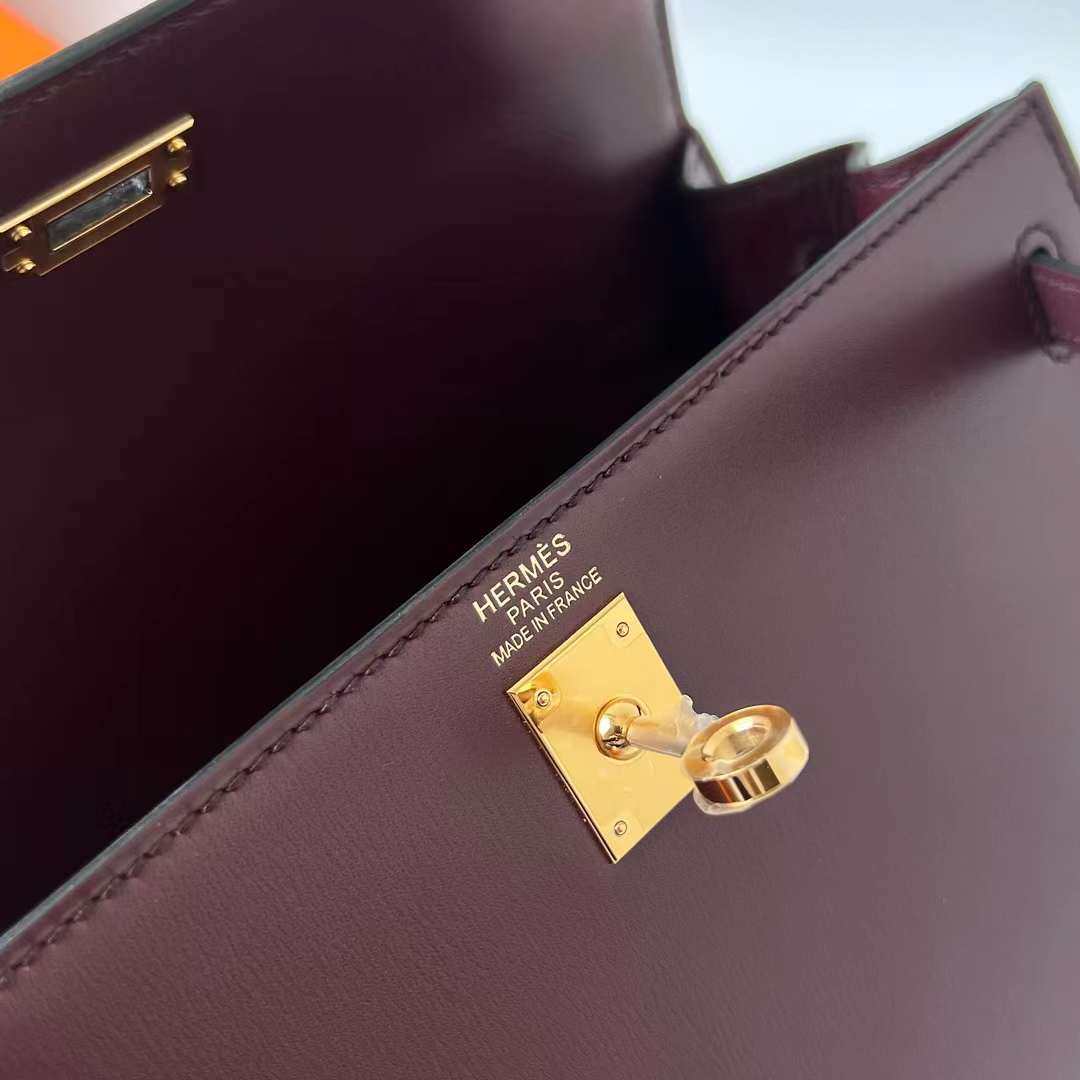 Hermès（爱马仕）Kelly 凯莉包 Box皮 Ck57 波尔多酒红 金扣 金扣 25cm 全手工蜡线缝 Ghw