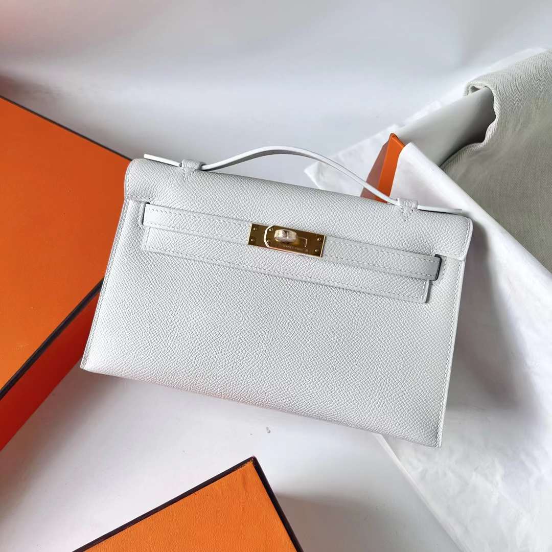 Hermès（爱马仕）Mini Kelly Pochette Epsom 01 纯白 金扣 22cm 全手工蜡线缝 Ghw