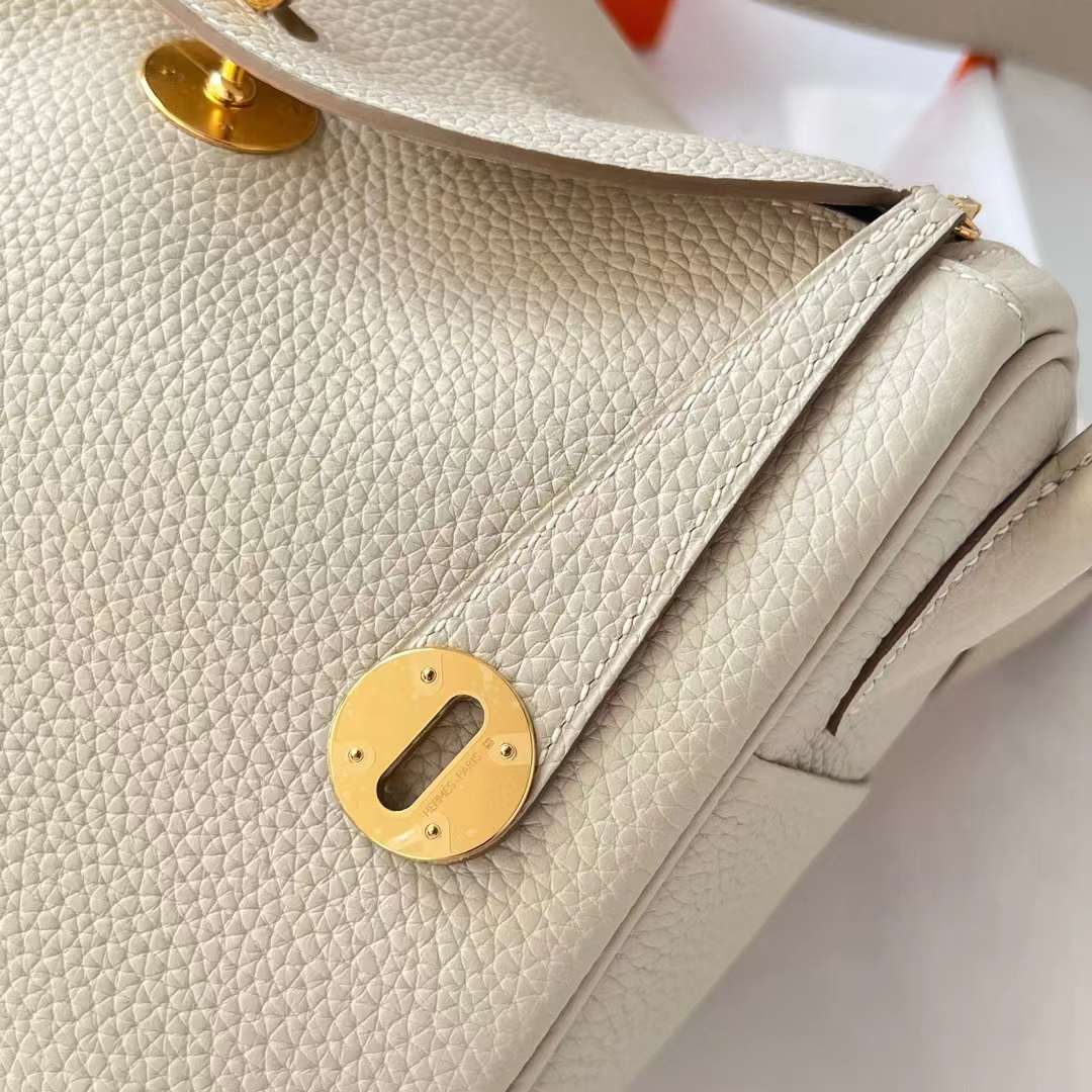 Hermès（爱马仕）Lindy 琳迪包 Clemence 原tc进口大牛皮 Ck10 奶昔白 金扣 26cm 全手工蜡线缝制 Ghw