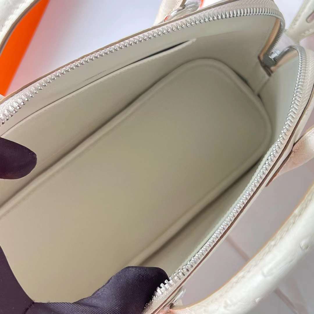 Hermès（爱马仕）Bolide 保龄球包 Ostrich 进口kk鸵鸟皮 3C 羊毛白 银扣 25cm 全手工蜡线缝 Phw