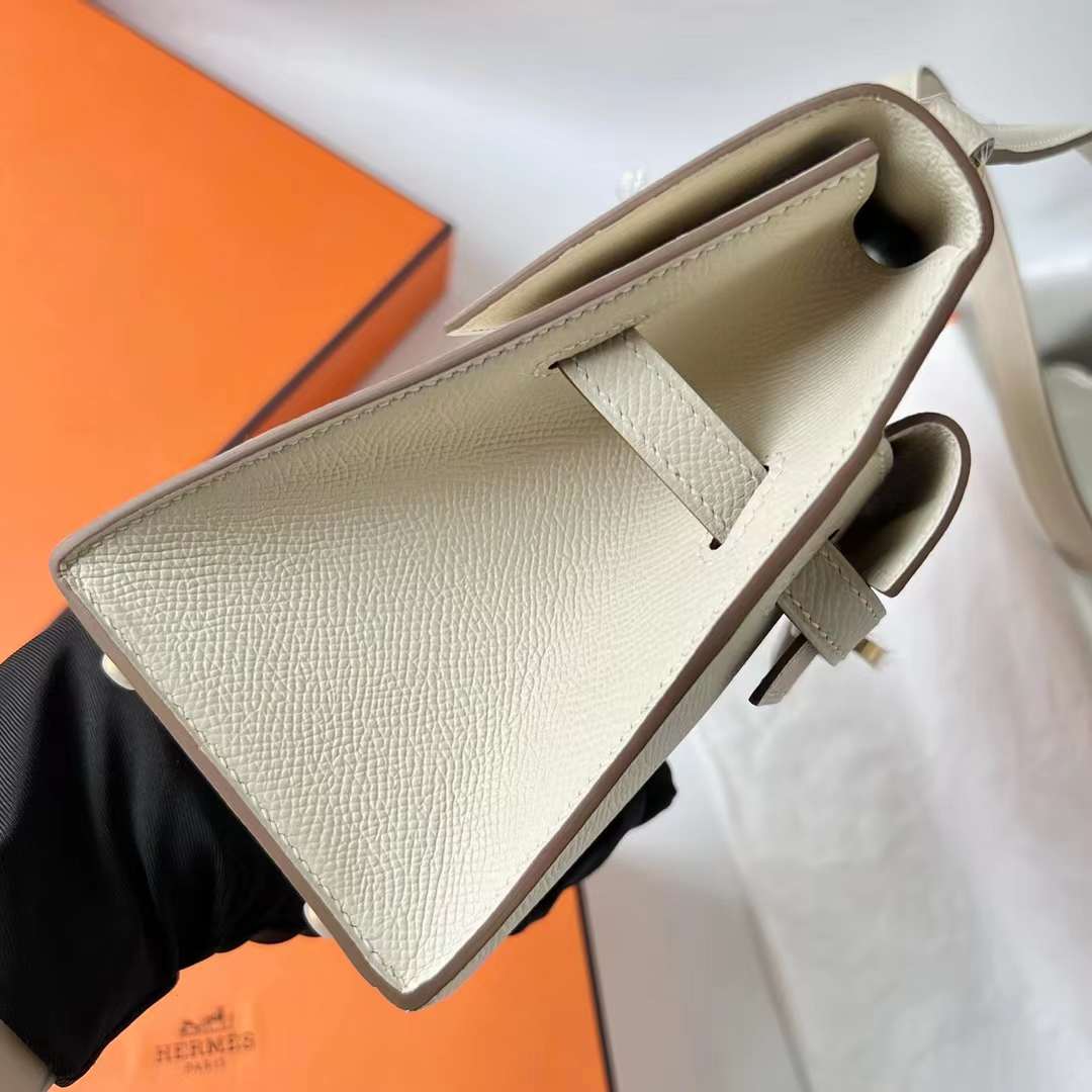 Hermès（爱马仕）Kelly Desordre Epsom Ck10 奶昔白 金扣 20cm 全手工蜡线缝 Ghw