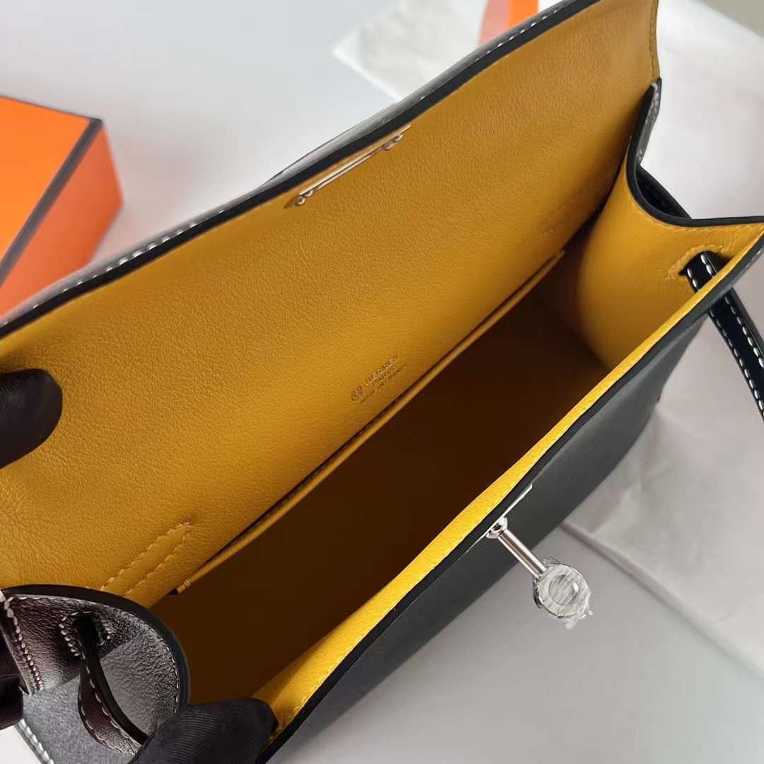 Hermès（爱马仕）Mini Kelly Pochette Swift Ck89 黑色 内拼 9D 琥珀黄 银扣 22cm 全手工蜡线缝 Phw