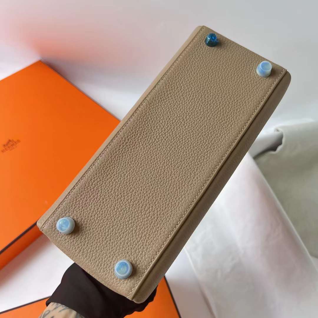 Hermès（爱马仕）Kelly 凯莉包 Togo 进口德国小牛皮 S2 风衣灰 金扣 25cm 全手工蜡线缝 Ghw
