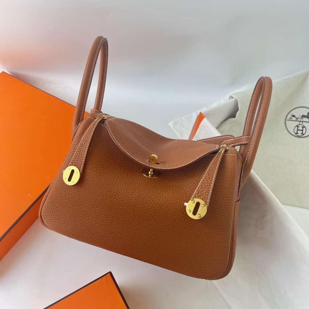 Hermès（爱马仕）Lindy 琳迪包 Clemence Ck37 金棕色 金扣 26cm 全手工蜡线缝制 Ghw