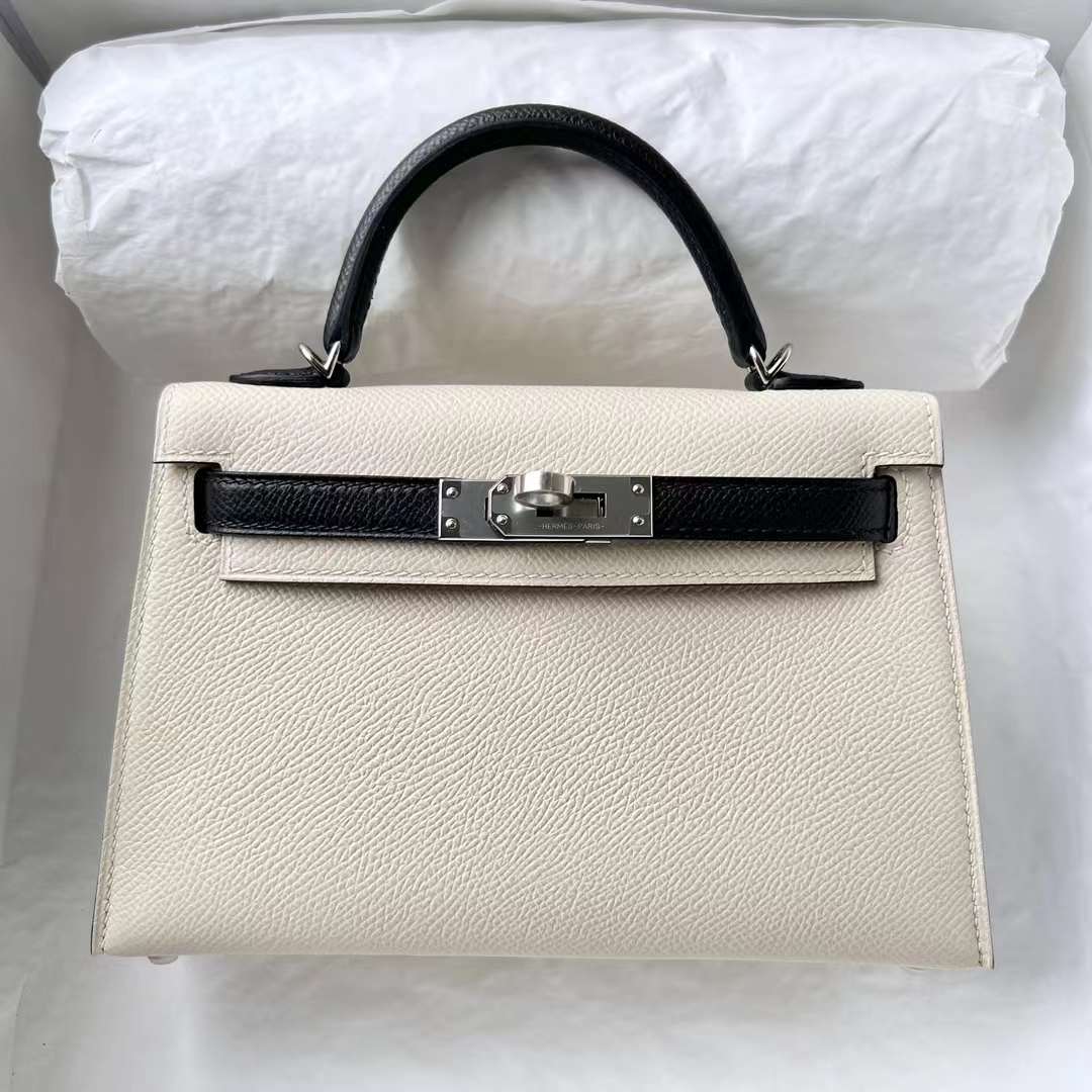 Hermès（爱马仕）Mini Kelly 迷你凯莉 Epsom Ck10 奶昔白 & Ck89 黑色 银扣 22cm 全手工蜡线缝 Phw