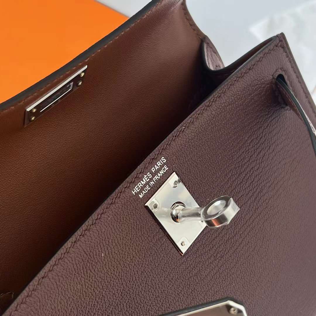 Hermès（爱马仕）Mini Kelly 迷你凯莉 Chevre 进口山羊皮 Ck41 哈瓦那色 内拼 蜜糖棕 银扣 22cm 全手工蜡线缝 Phw