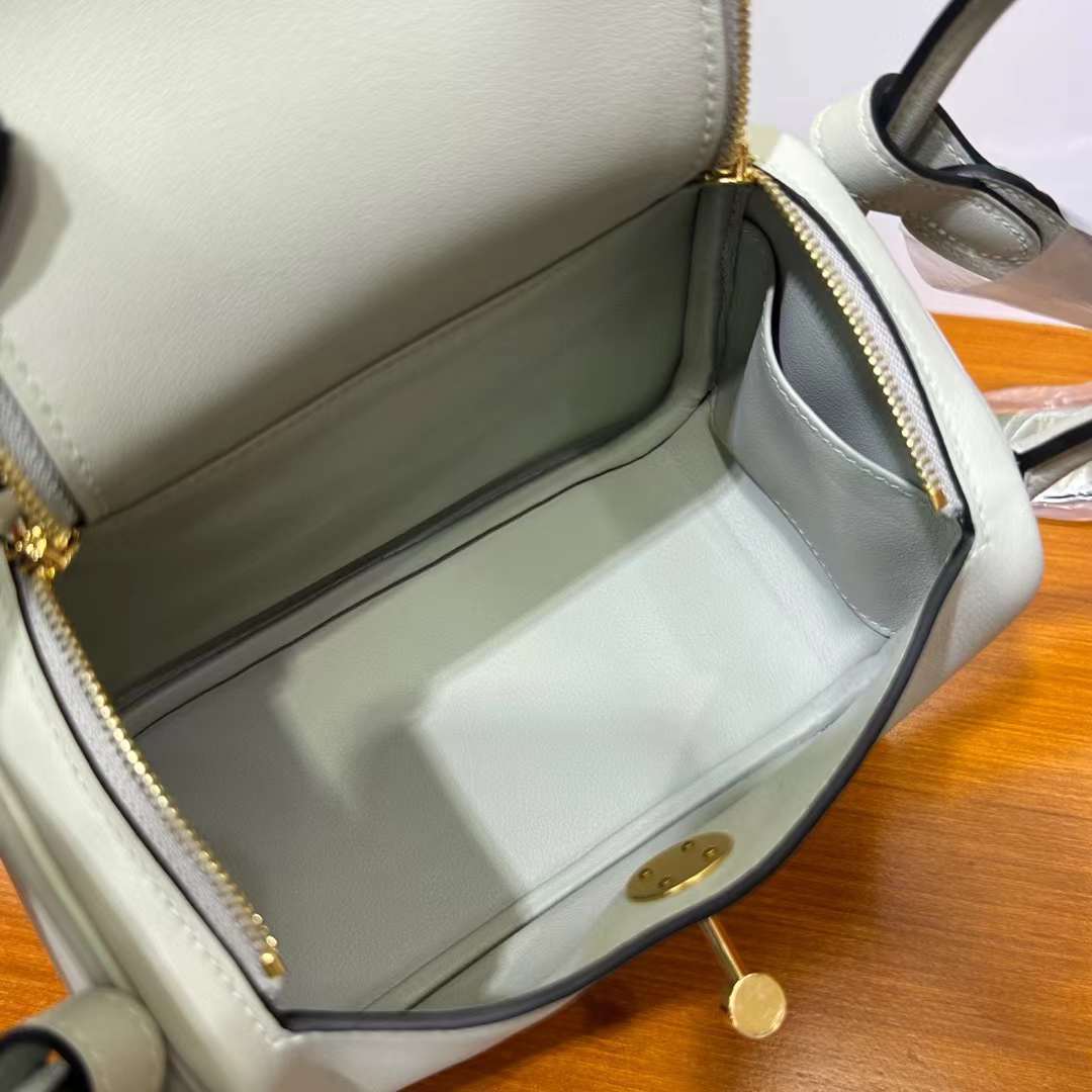 Hermès（爱马仕）Mini Lindy 迷你琳迪包 Swift 0W 水晶灰 金扣 19cm 全手工蜡线缝制 Ghw