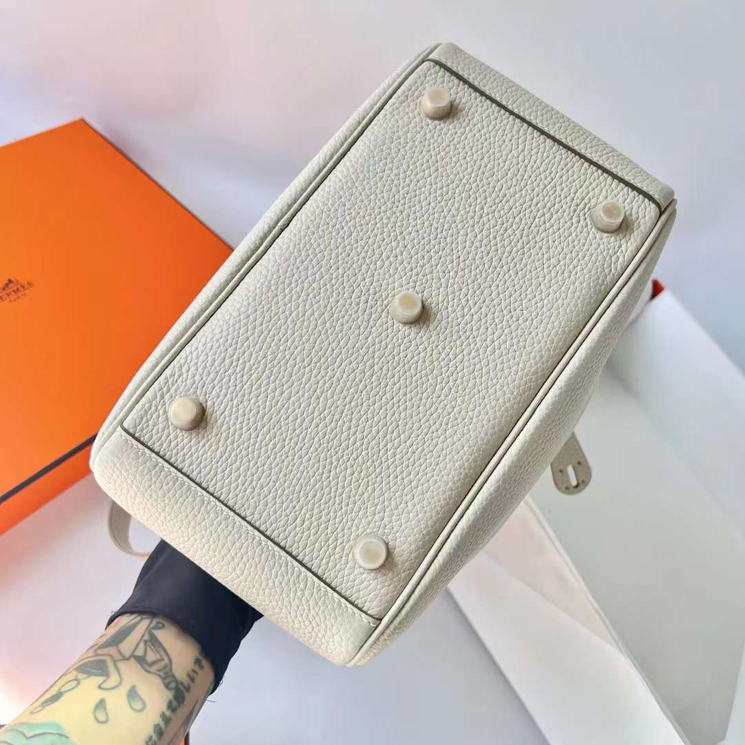 Hermès（爱马仕）Lindy 琳迪包 Clemence 原tc进口大牛皮 Ck10 奶昔白 金扣 26cm 全手工蜡线缝制 Ghw