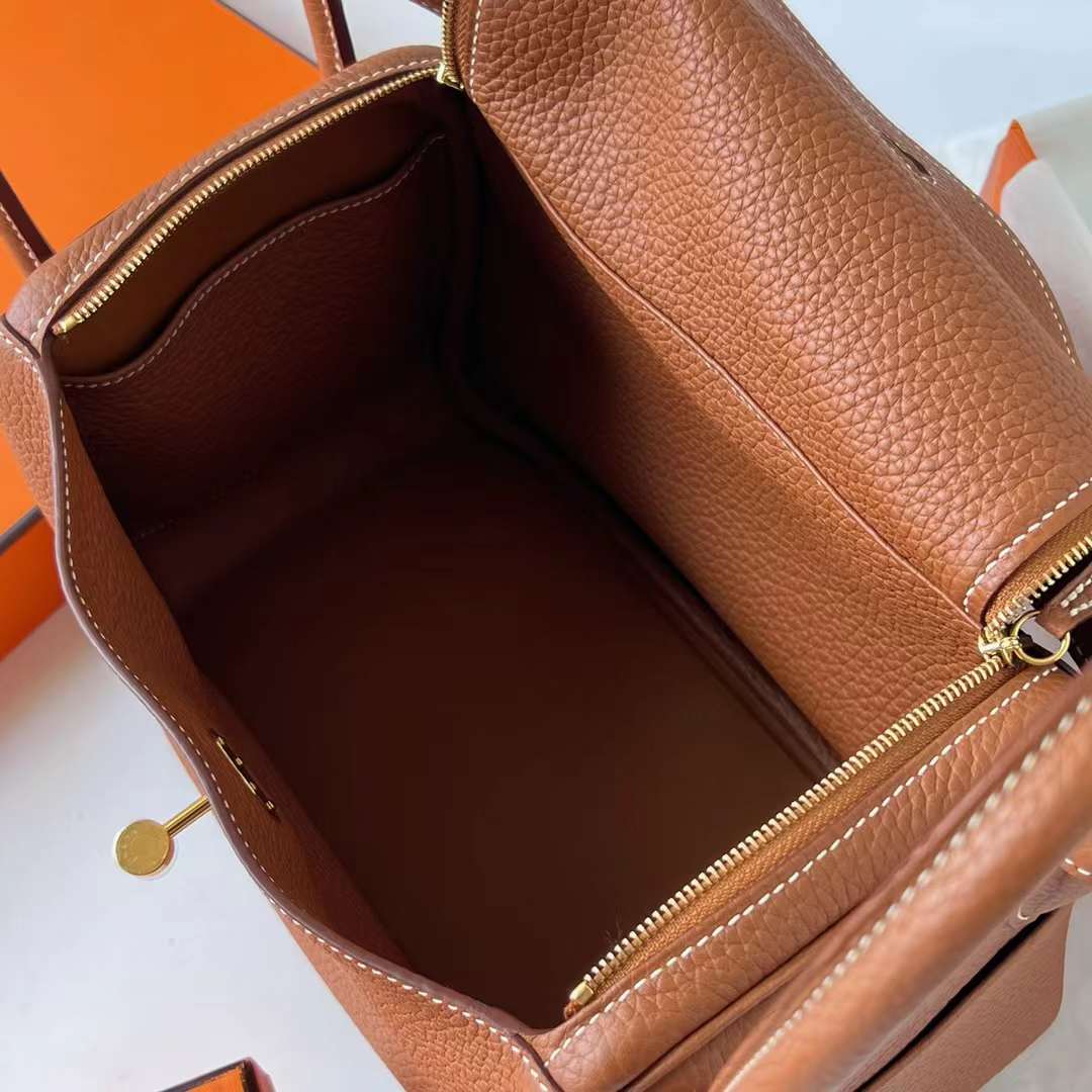 Hermès（爱马仕）Lindy 琳迪包 Clemence Ck37 金棕色 金扣 26cm 全手工蜡线缝制 Ghw