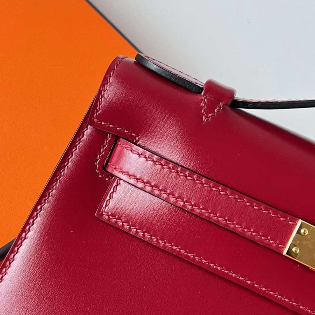 Hermès（爱马仕）Mini Kelly Pochette Box Ck55 爱马仕红 金扣 22cm 全手工蜡线缝 Ghw