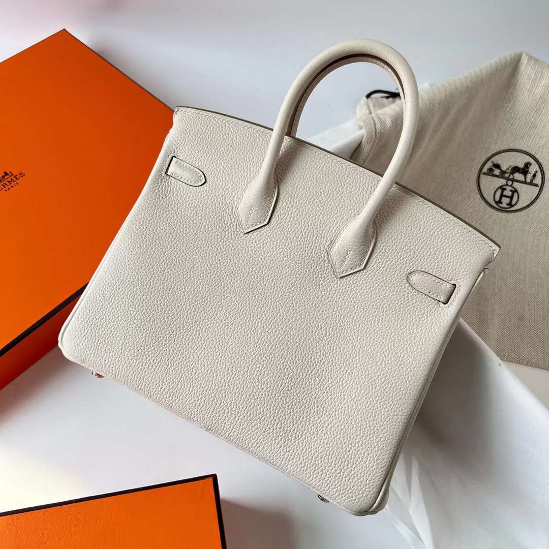 Hermès（爱马仕）Birkin 铂金包 Togo 顶级小牛皮 Ck10 奶昔白 银扣 25cm 全手工蜡线缝 Phw