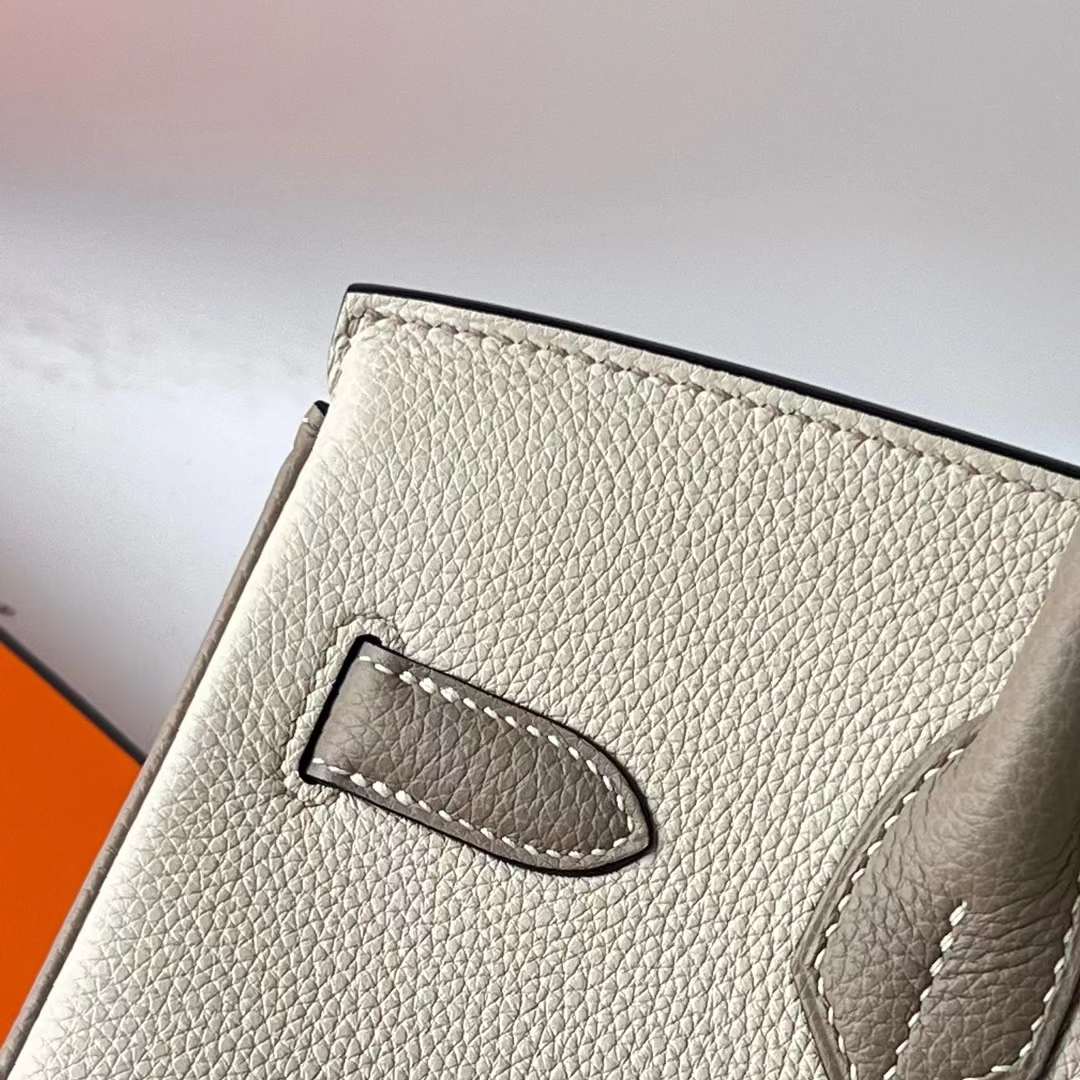 Hermès（爱马仕）Birkin 铂金包 Hss Togo 顶级小牛皮 Ck10 奶昔白 拼 Ck81 斑鸠灰 拉丝金扣 30cm 全手工蜡线缝 Ghw