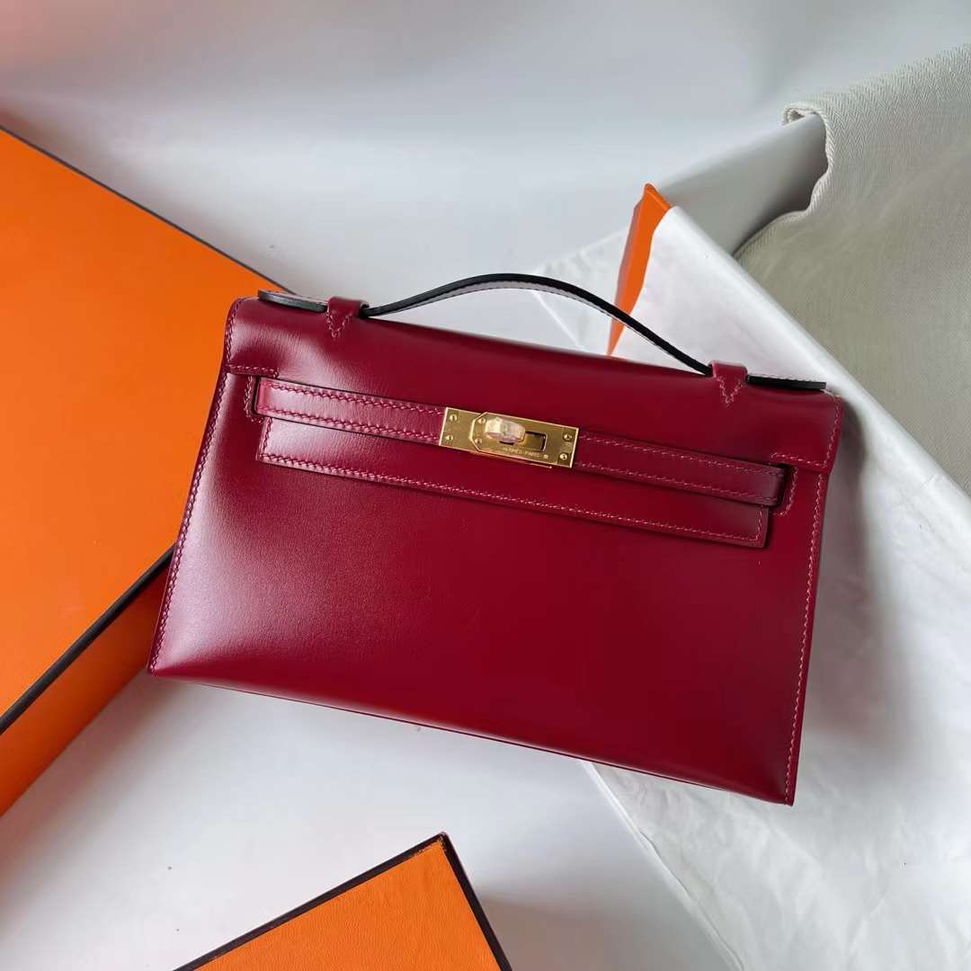Hermès（爱马仕）Mini Kelly Pochette Box Ck55 爱马仕红 金扣 22cm 全手工蜡线缝 Ghw