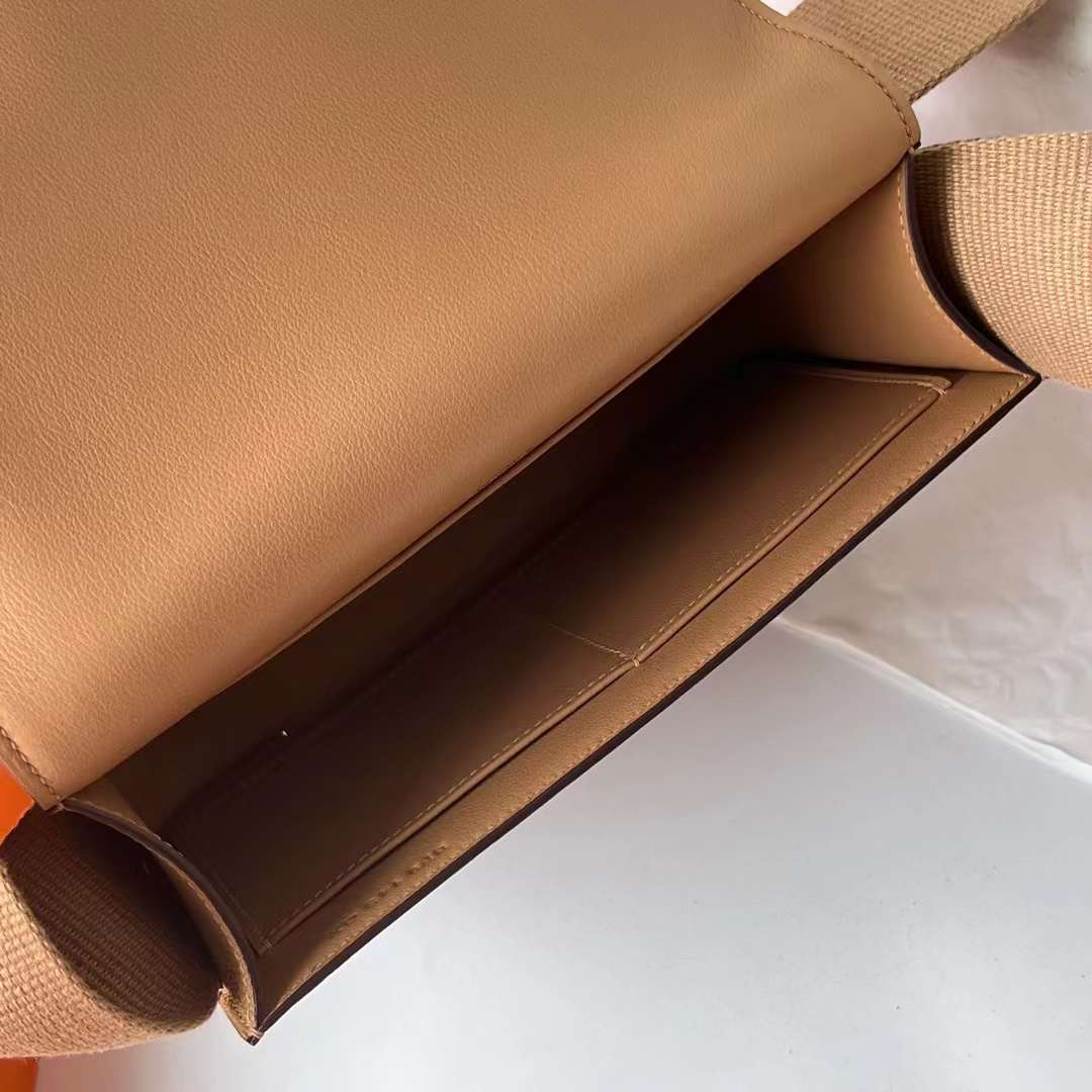 Hermès（爱马仕）Geta 木屐包 Chevre 进口山羊皮 4B 饼干色 金扣 20cm 全手工蜡线缝制 Ghw