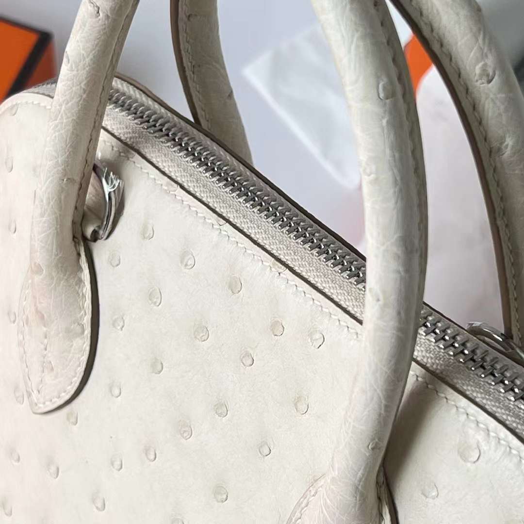 Hermès（爱马仕）Bolide 保龄球包 Ostrich 进口kk鸵鸟皮 3C 羊毛白 银扣 25cm 全手工蜡线缝 Phw