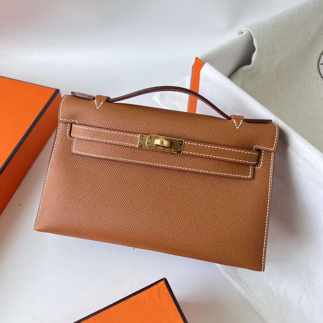 Hermès（爱马仕）Mini Kelly Pochette Epsom Ck37 金棕色 金扣 22cm 全手工蜡线缝制 Ghw