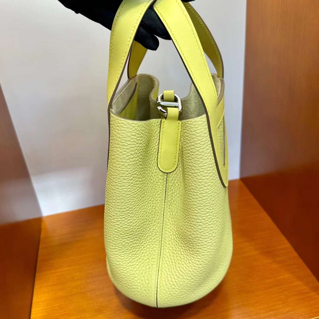 Hermès（爱马仕）In The Loop 猪鼻子 菜篮子 Clemence 拼 Swift 1Z 小鸡黄 银扣 18cm 全手工蜡线缝 Phw