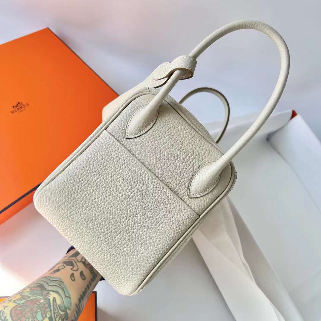 Hermès（爱马仕）Lindy 琳迪包 Clemence 原tc进口大牛皮 Ck10 奶昔白 金扣 26cm 全手工蜡线缝制 Ghw