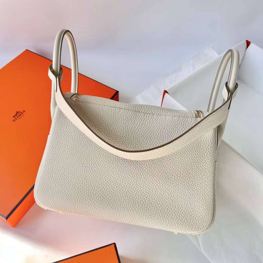 Hermès（爱马仕）Lindy 琳迪包 Clemence 原tc进口大牛皮 Ck10 奶昔白 金扣 26cm 全手工蜡线缝制 Ghw