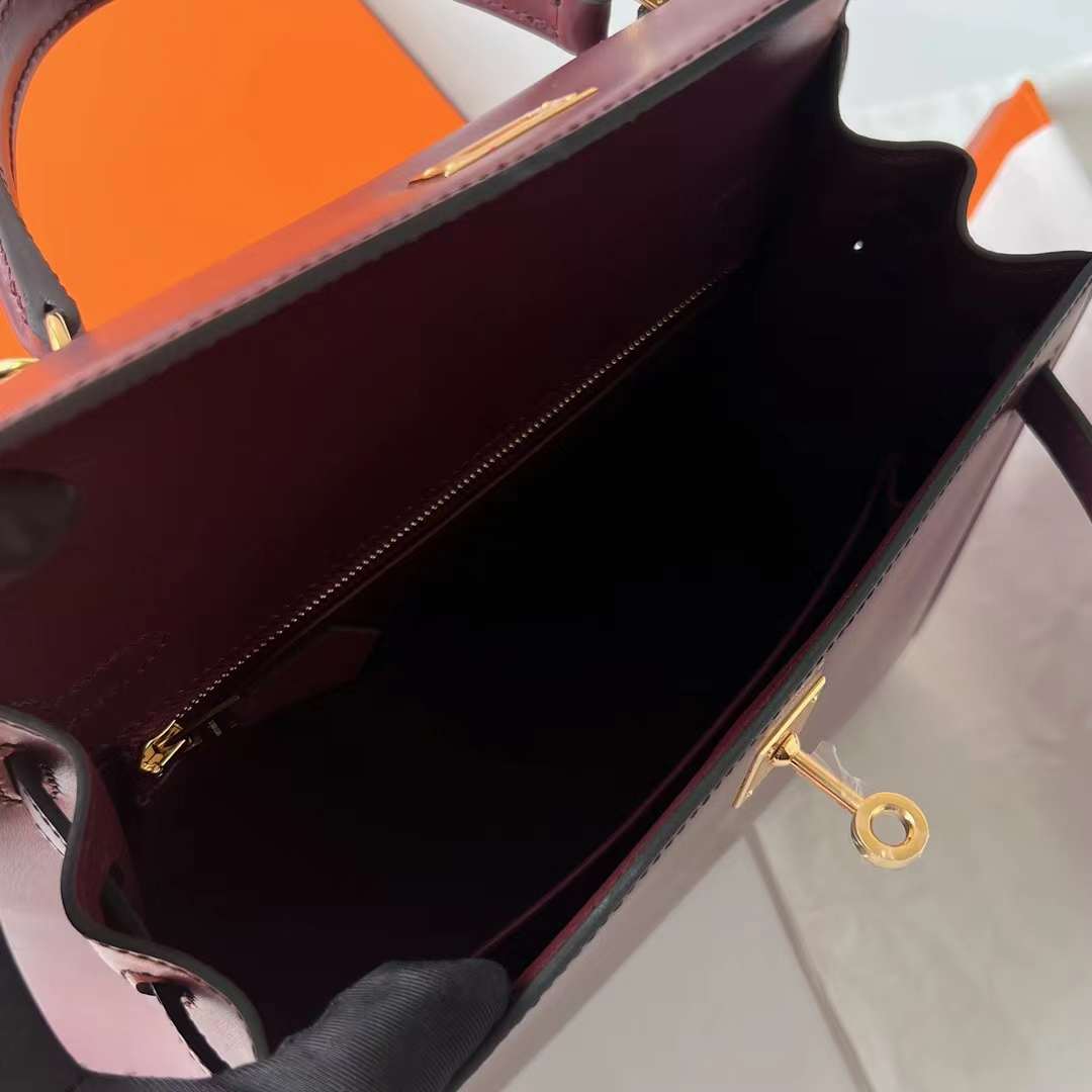 Hermès（爱马仕）Kelly 凯莉包 Box皮 Ck57 波尔多酒红 金扣 金扣 25cm 全手工蜡线缝 Ghw