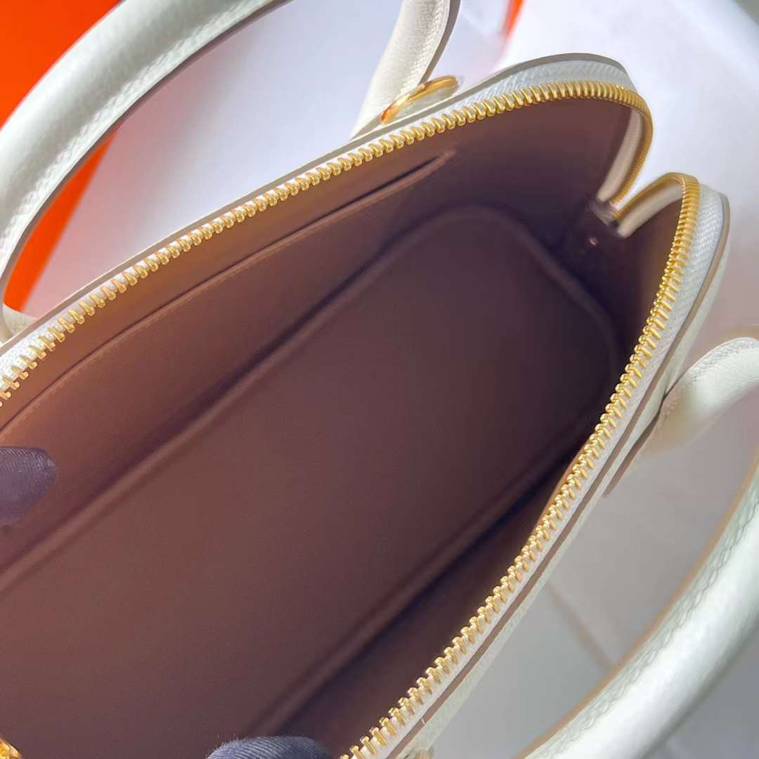 Hermès（爱马仕）Bolide 保龄球包 Evercolor 0T 蘑菇白 内拼 4B 饼干色 金扣 25cm 全手工蜡线缝 Ghw