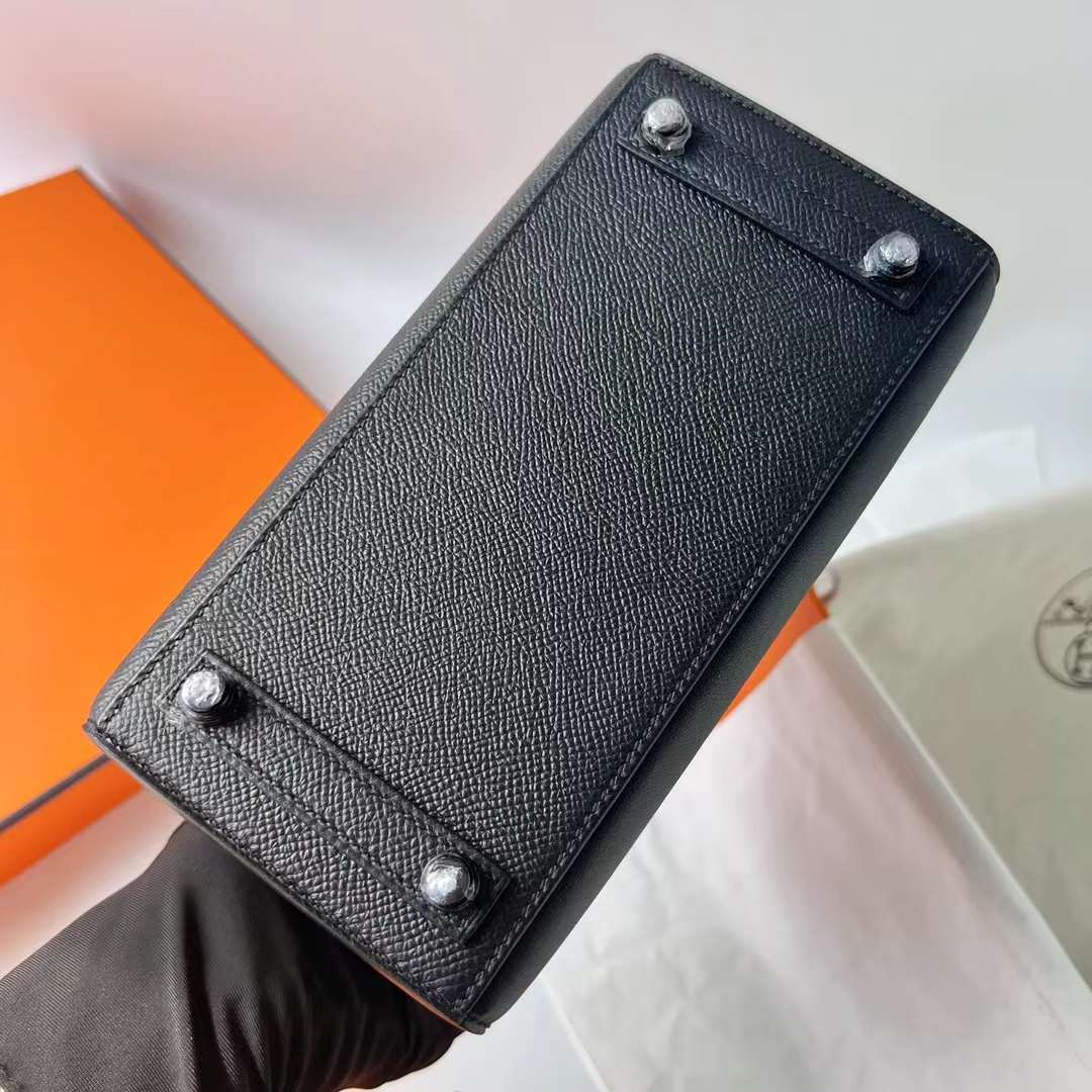 Hermès（爱马仕）Birkin 小房子 So Black 黑色 黑扣 20cm 全手工蜡线缝制