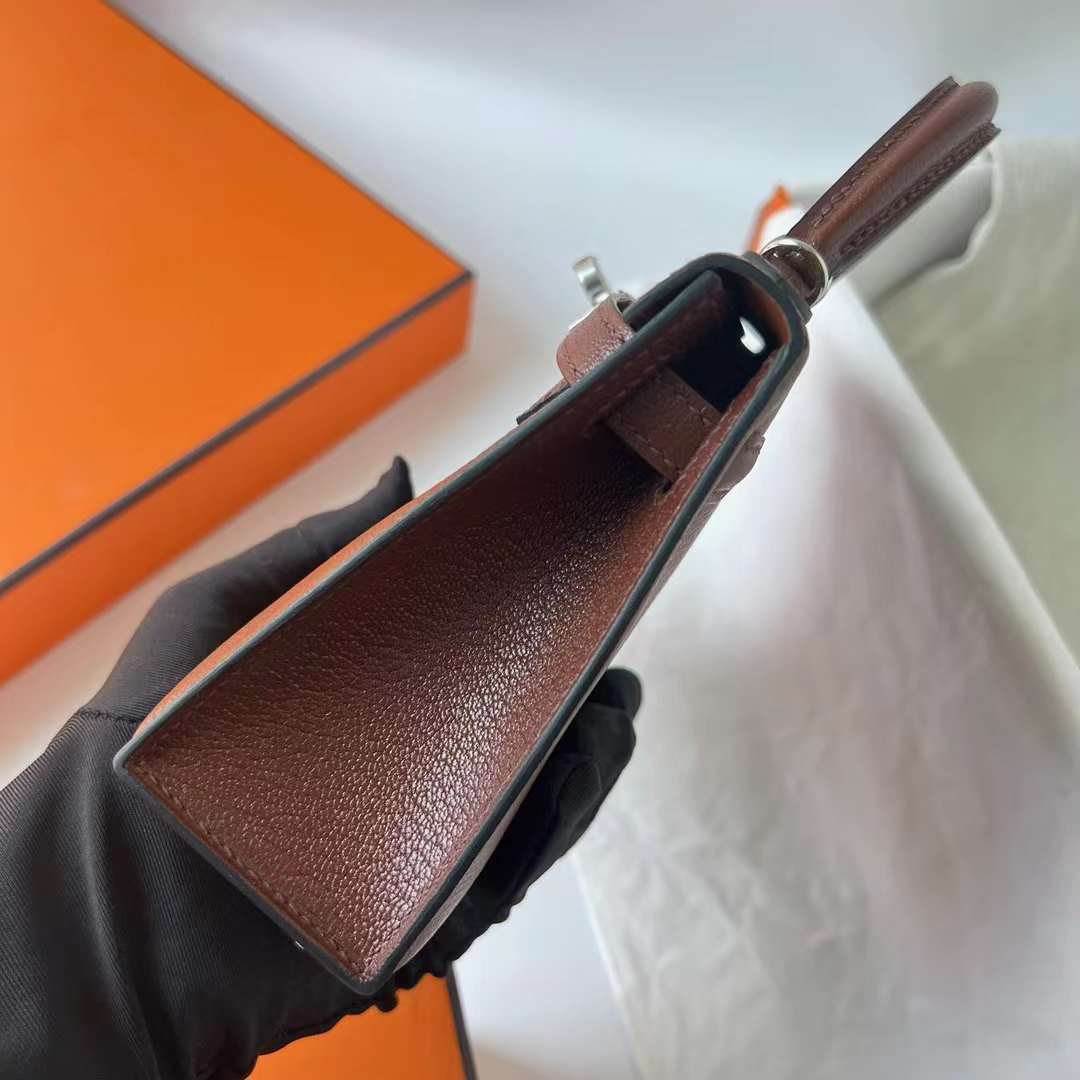 Hermès（爱马仕）Mini Kelly 迷你凯莉 Chevre 进口山羊皮 Ck41 哈瓦那色 内拼 蜜糖棕 银扣 22cm 全手工蜡线缝 Phw
